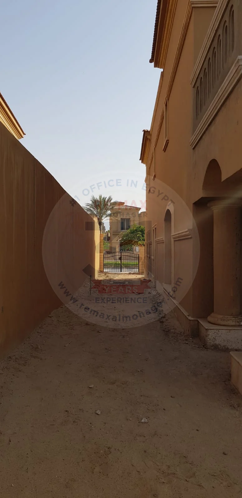 Villa for sale, 500 meters in Sheikh Zayed Compounds