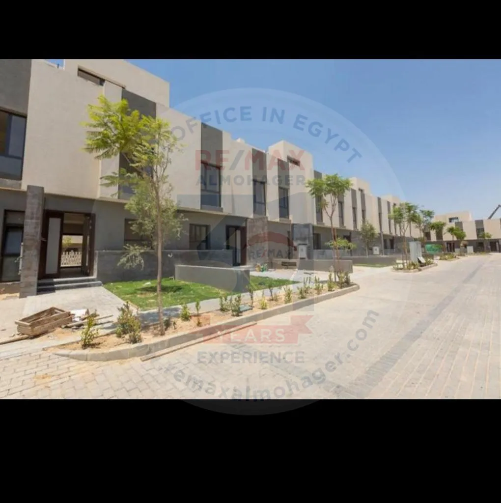 Al Burouj Compound view gardens
