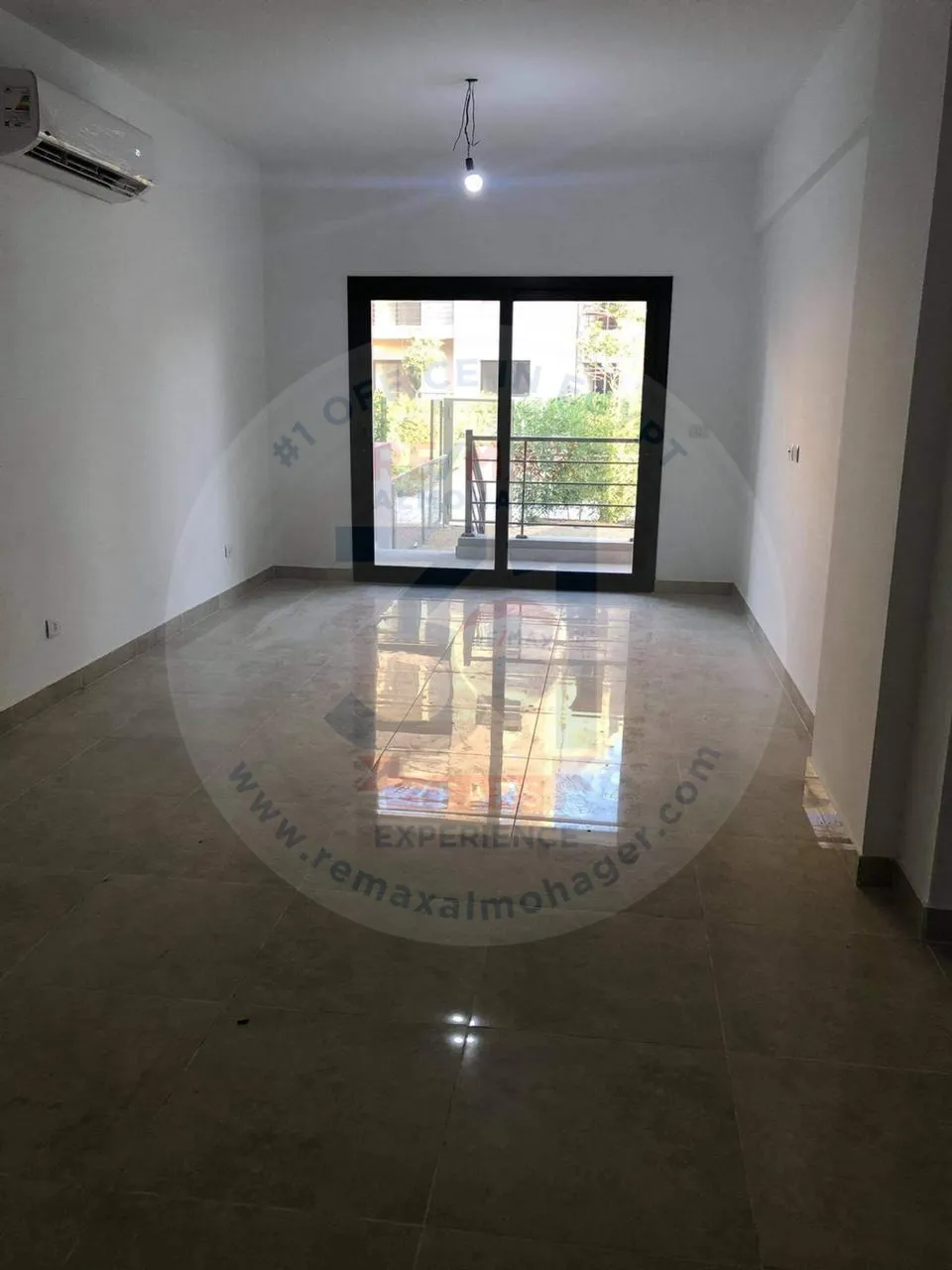 Apartment for sale in Fifth Square,