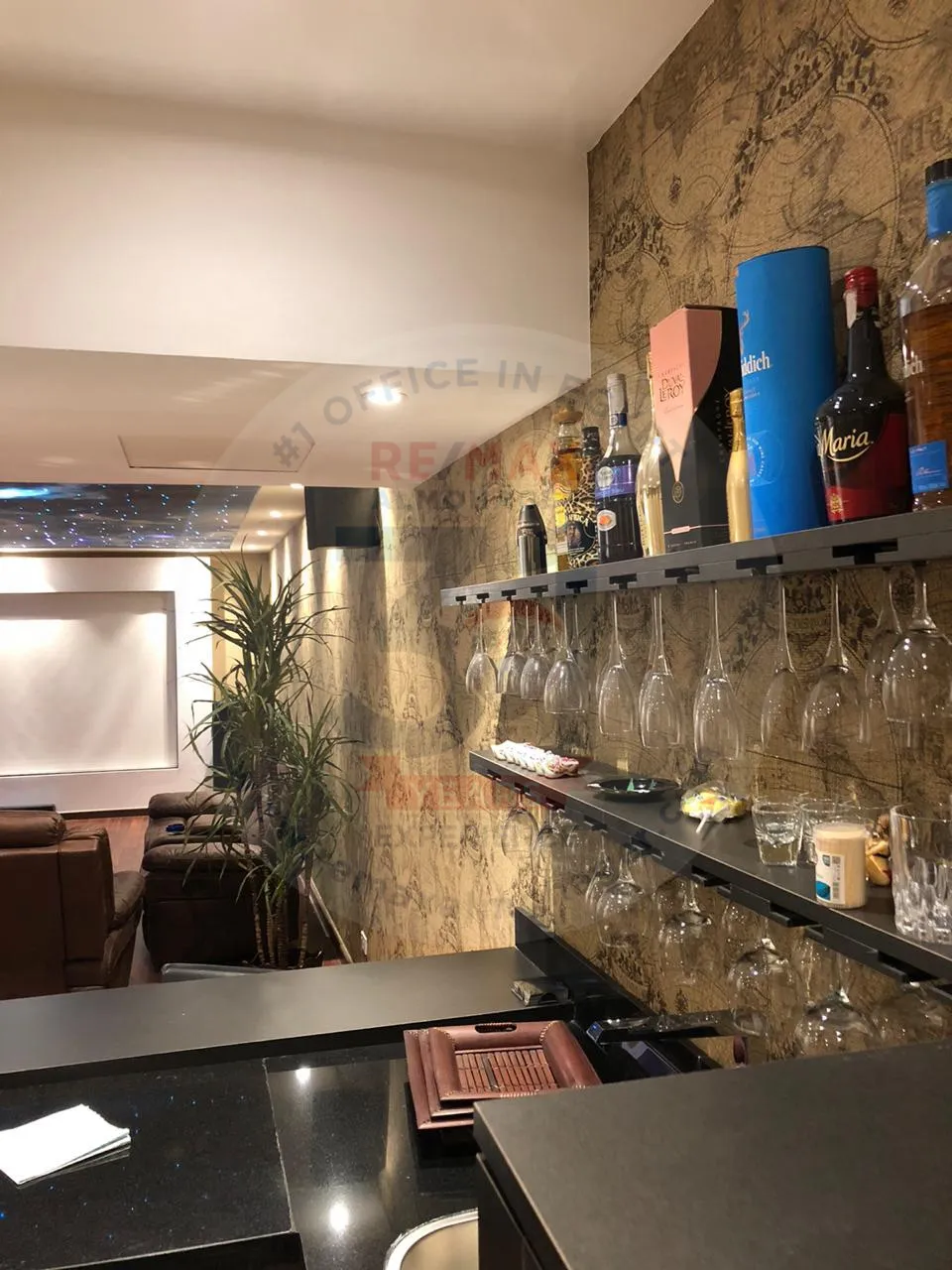 فيلا  للبيع في الشيخ زايد 900متر متشطبة