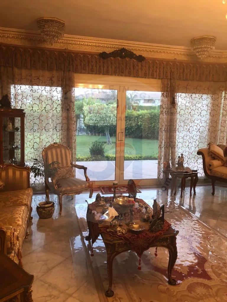 فيلا مسقلة للبيع في كمباوند الربوه في الشيخ زايد