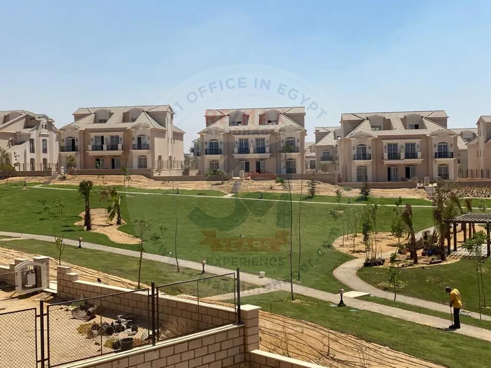 تاون هاوس للبيع في لايان ريزيدنس