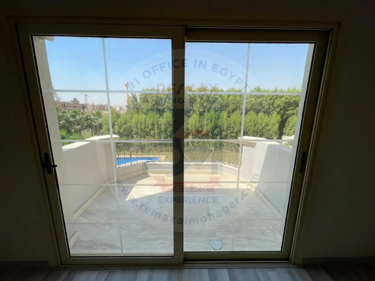 Villa for sale inside Fountain Park New Cairo