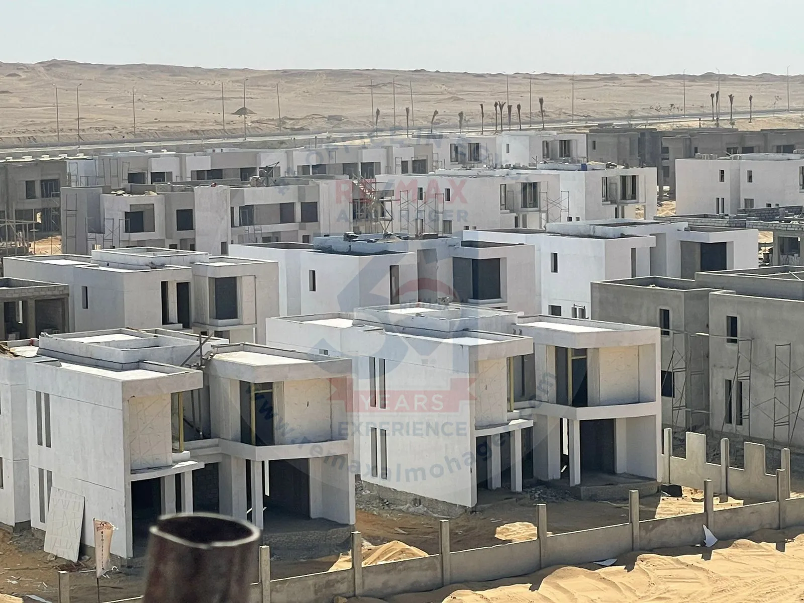 شقة للبيع في كمبوند بادية بالشيخ زايد 140متر