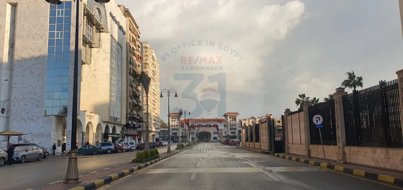 معرض للايجار في بورسعيد متشطب بالكامل 280متر مربع