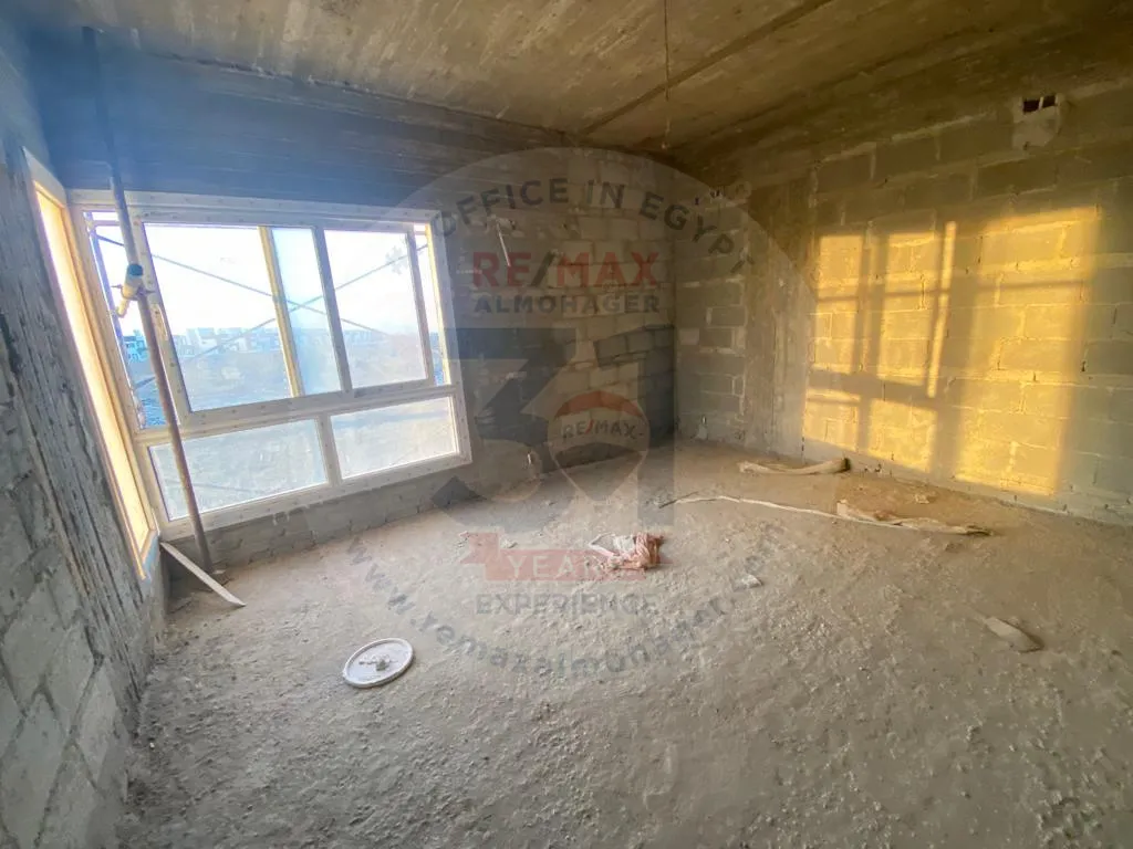 Apartment for sale in Hyde Park, New Cairo