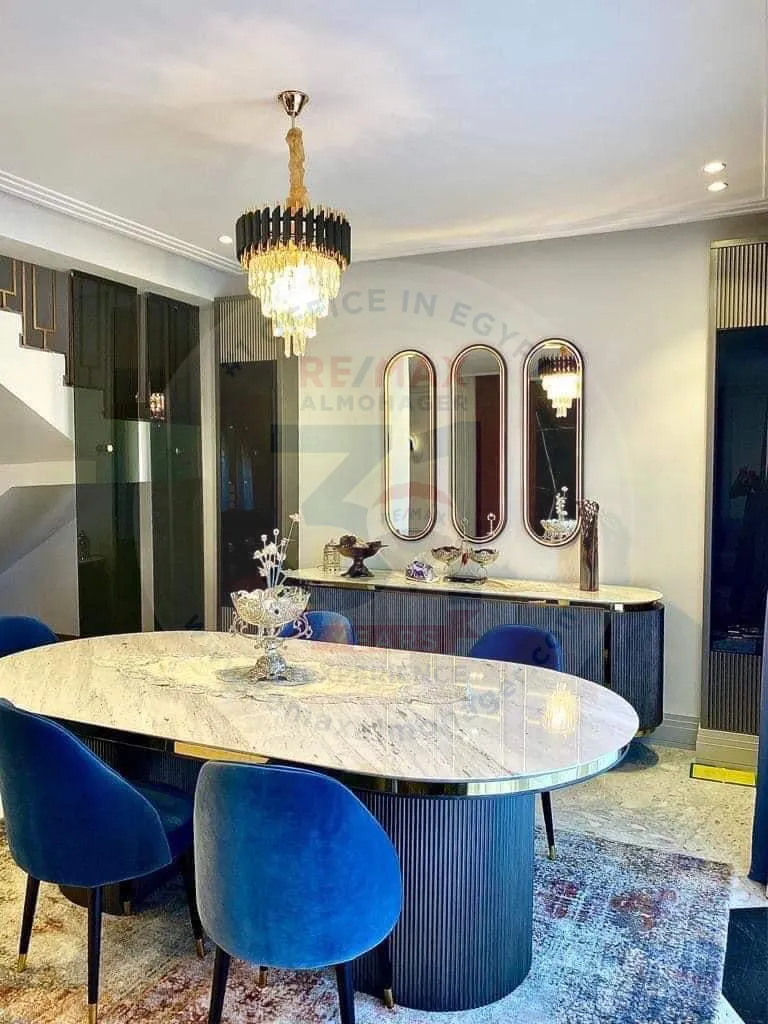Townhouse for sale in Hyde Park Compound