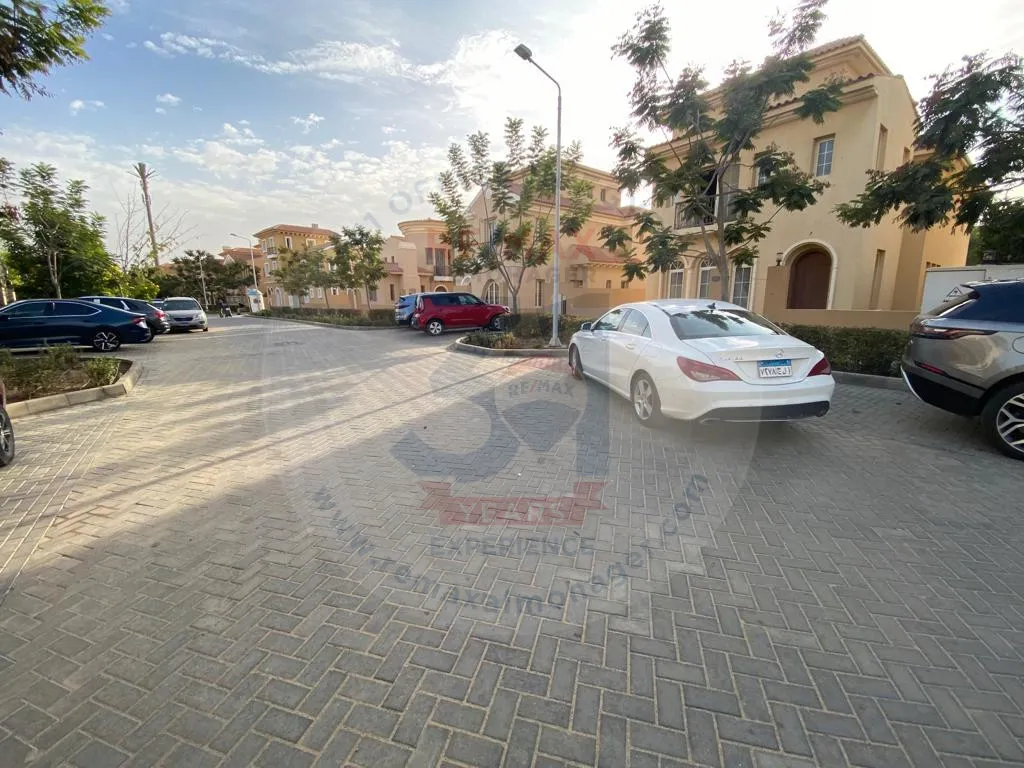 Villa for sale in