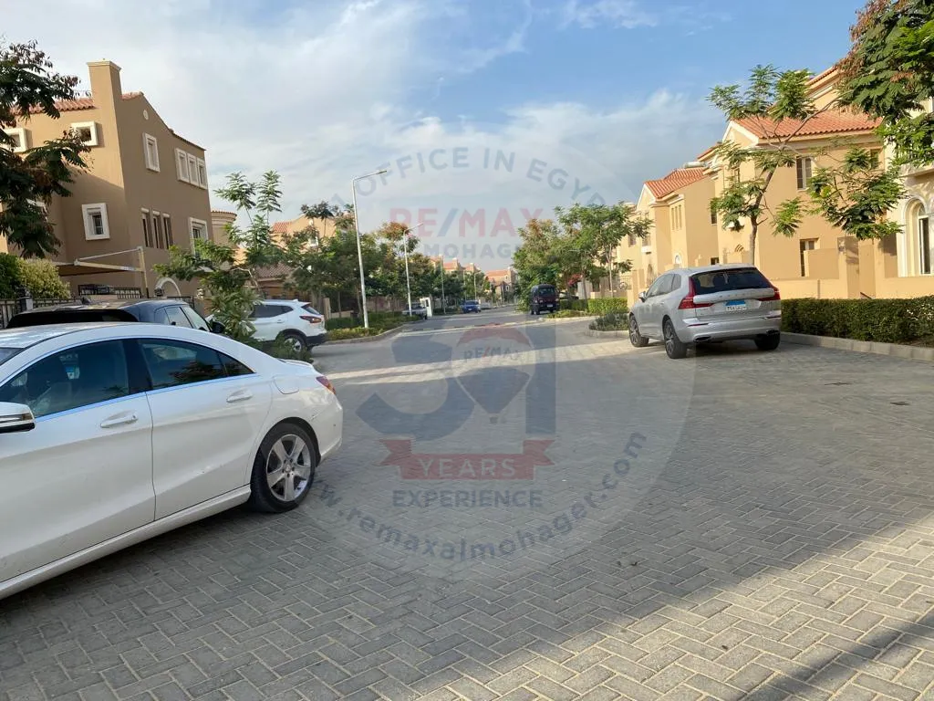 Villa for sale in Hyde Park, New Cairo,