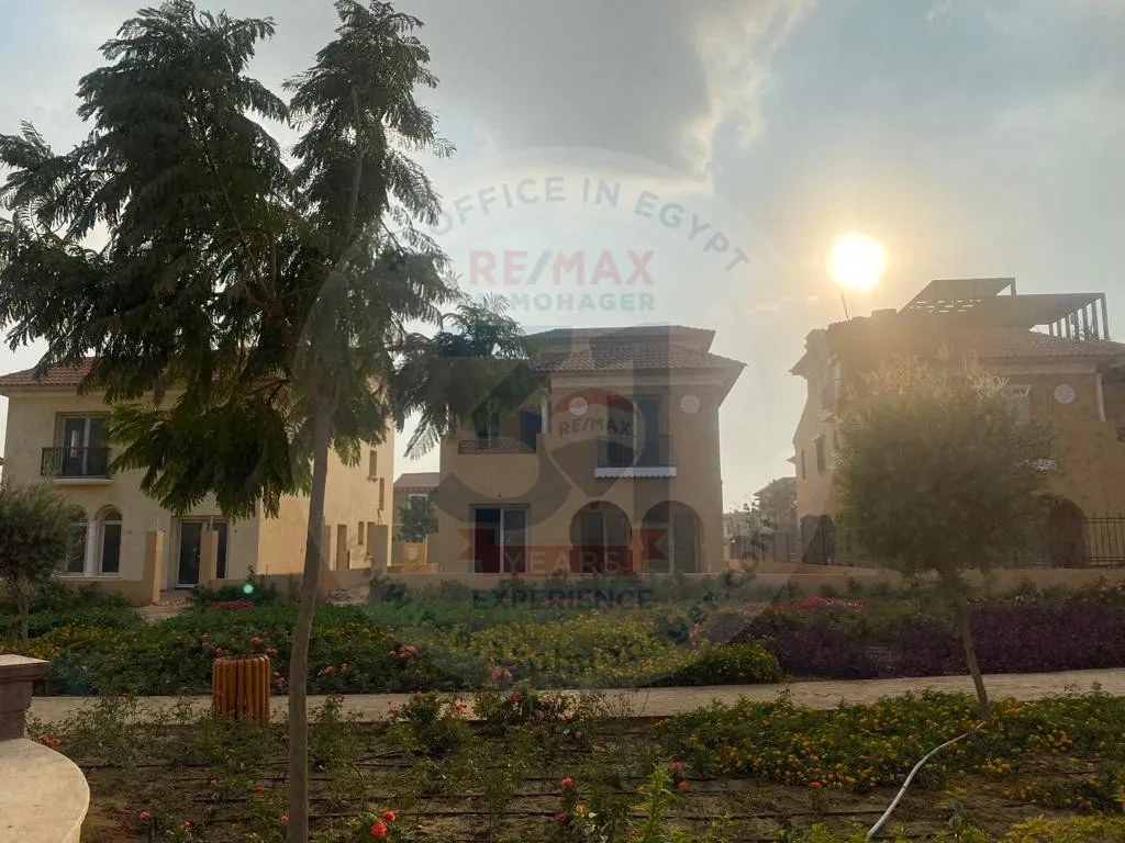 Villa for sale in Hyde Park, New Cairo,