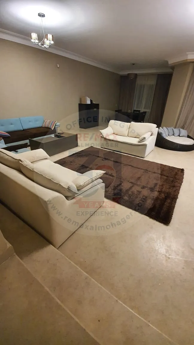 الباتيو 1 بالقرب من طري الدائري
