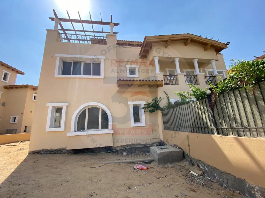 Twin house for sale in Hyde Park View Landscape 306m