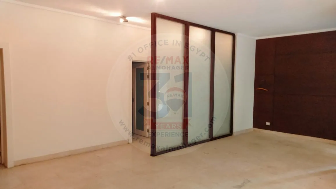Apartment 146m for sale inside a compound