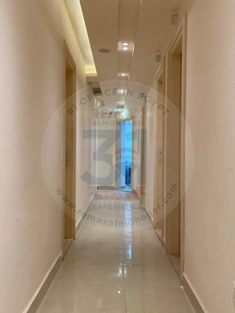 400 m clinic for sale