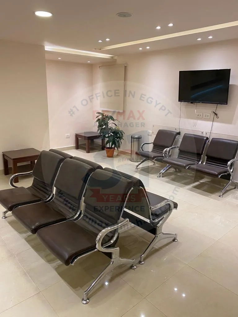 Apartment suitable as a medical center for sale in Heliopolis