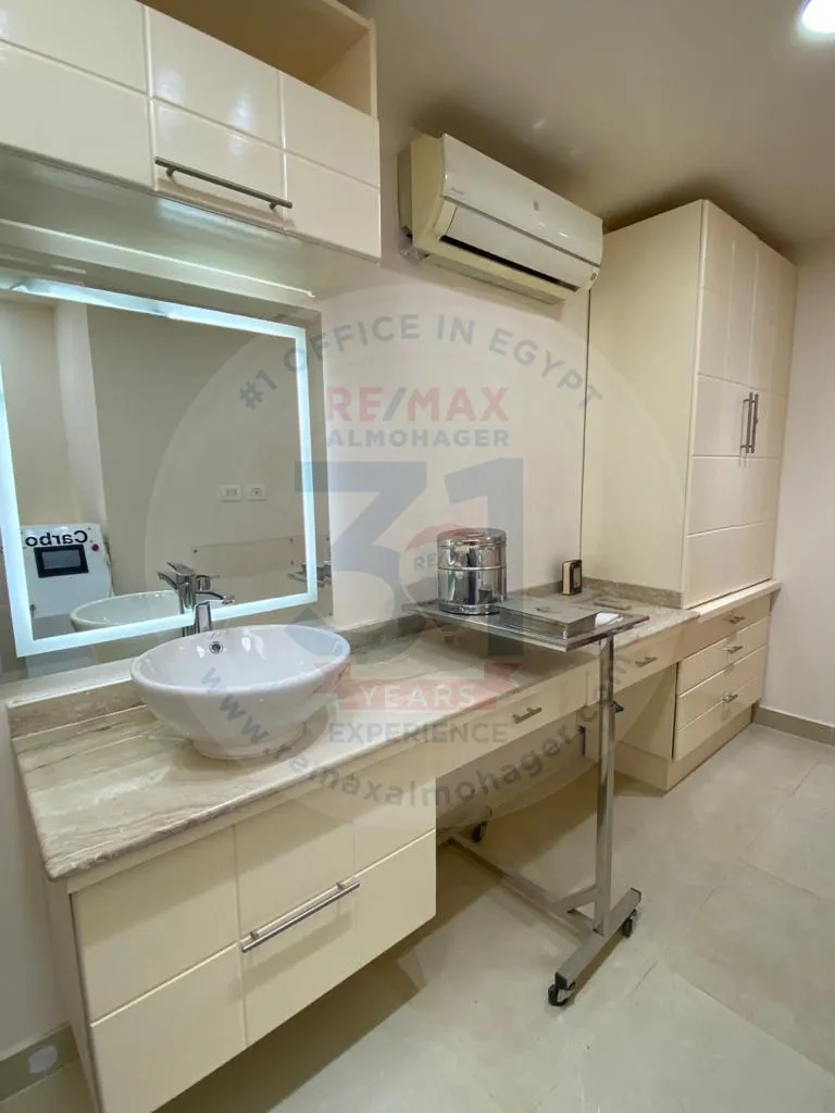 Medical center for sale in Heliopolis