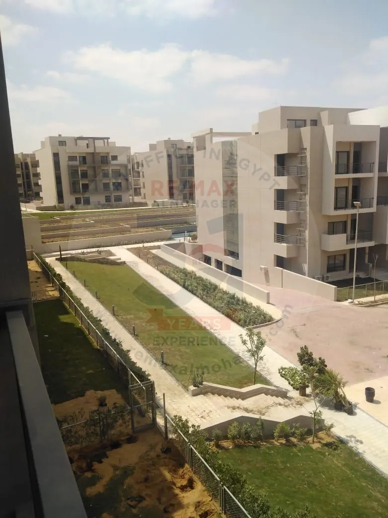 Fifth Square