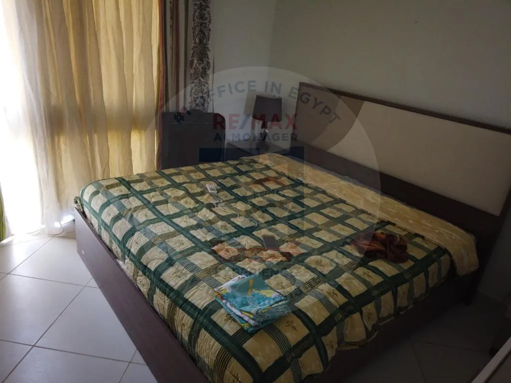 Chalet for sale in LA Vista Bay