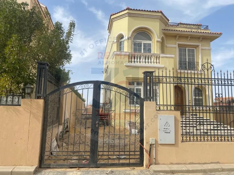 Villa for sale in Hyde Park