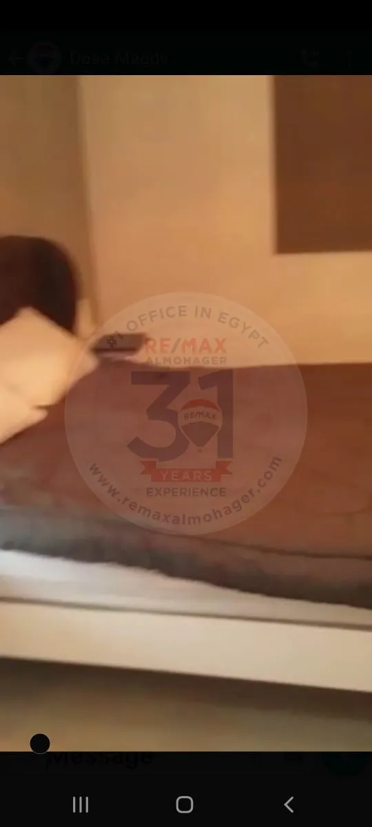 شقه للبيع  في العبور الحي الرابع 170متر سوبر لوكس