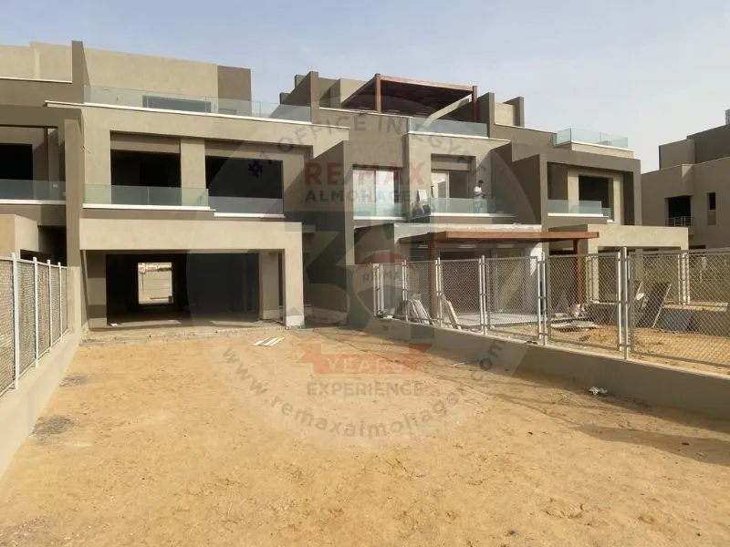 Town House for sale in Palm Hills