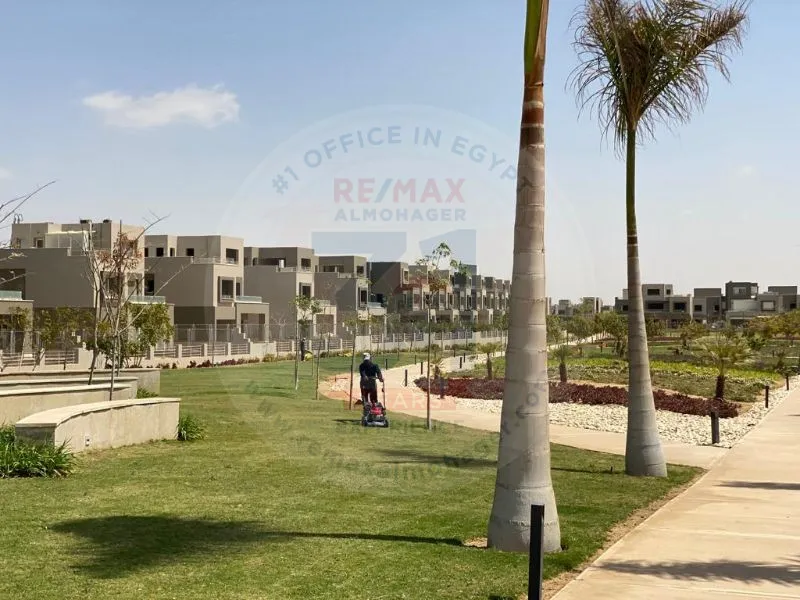Town House for sale in Palm Hills