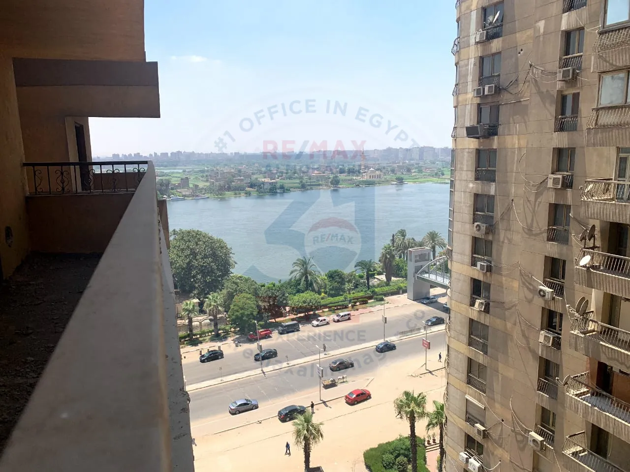 Apartment for sale directly on the Nile in Maadi