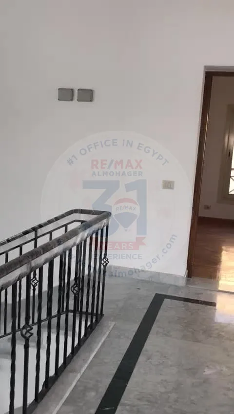 Villa for rent in Al Rabwa Compound in Sheikh Zayed - view on the golf