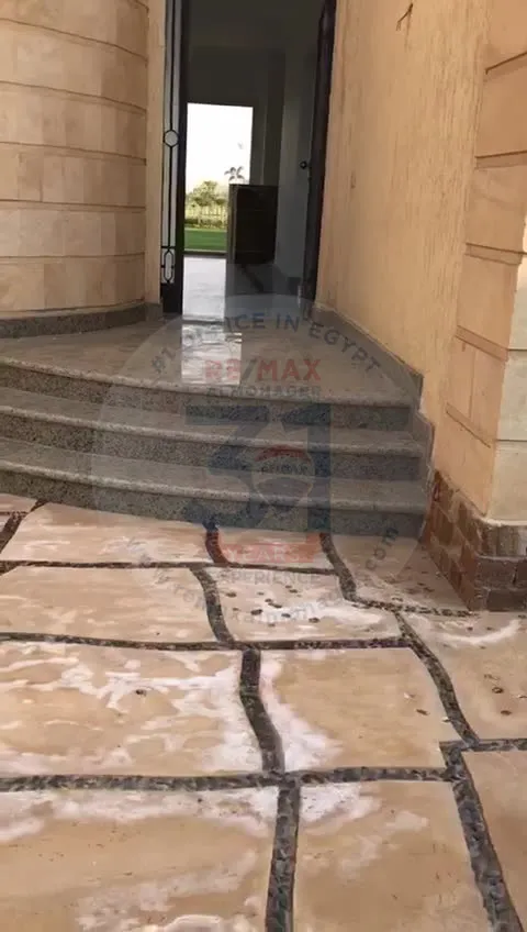 Standalone Villa for rent in El Rabwa , Zayed 800m