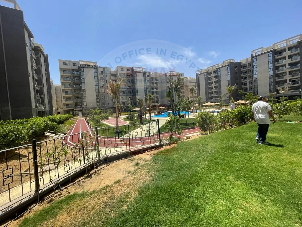شقق في التجمع