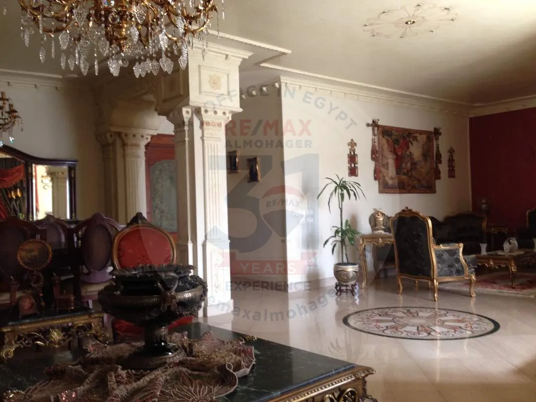 Apartment for sale in Dokki, Giza, 253 m