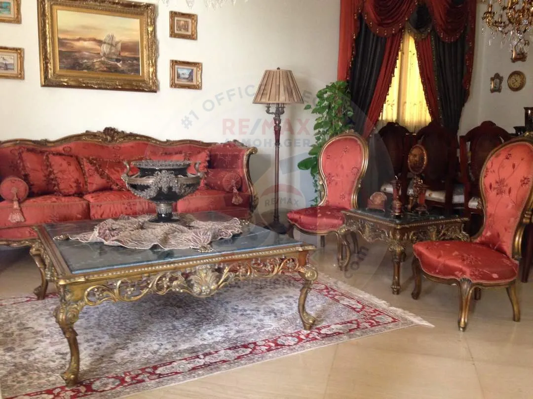 Apartment for sale in Dokki, Giza, 253 m