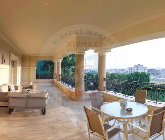 Fully furnished mansion in Golf City