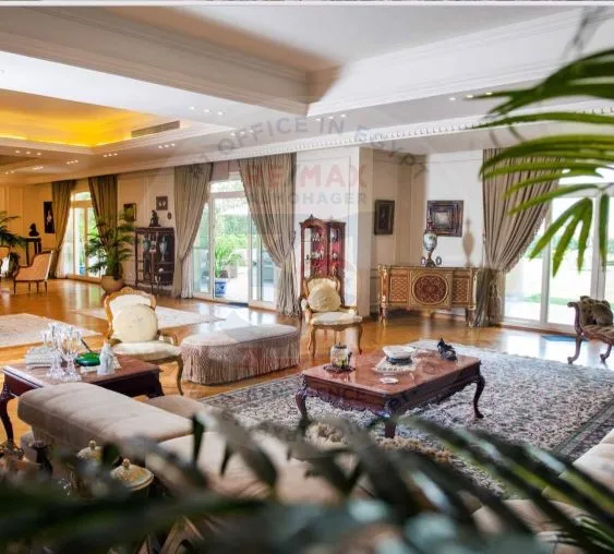 Palace for sale, Golf City, Obour, 2450 meters