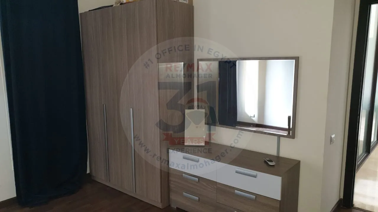 شقة للايجار بكمبوند بالم هيلز ذا فيلدج