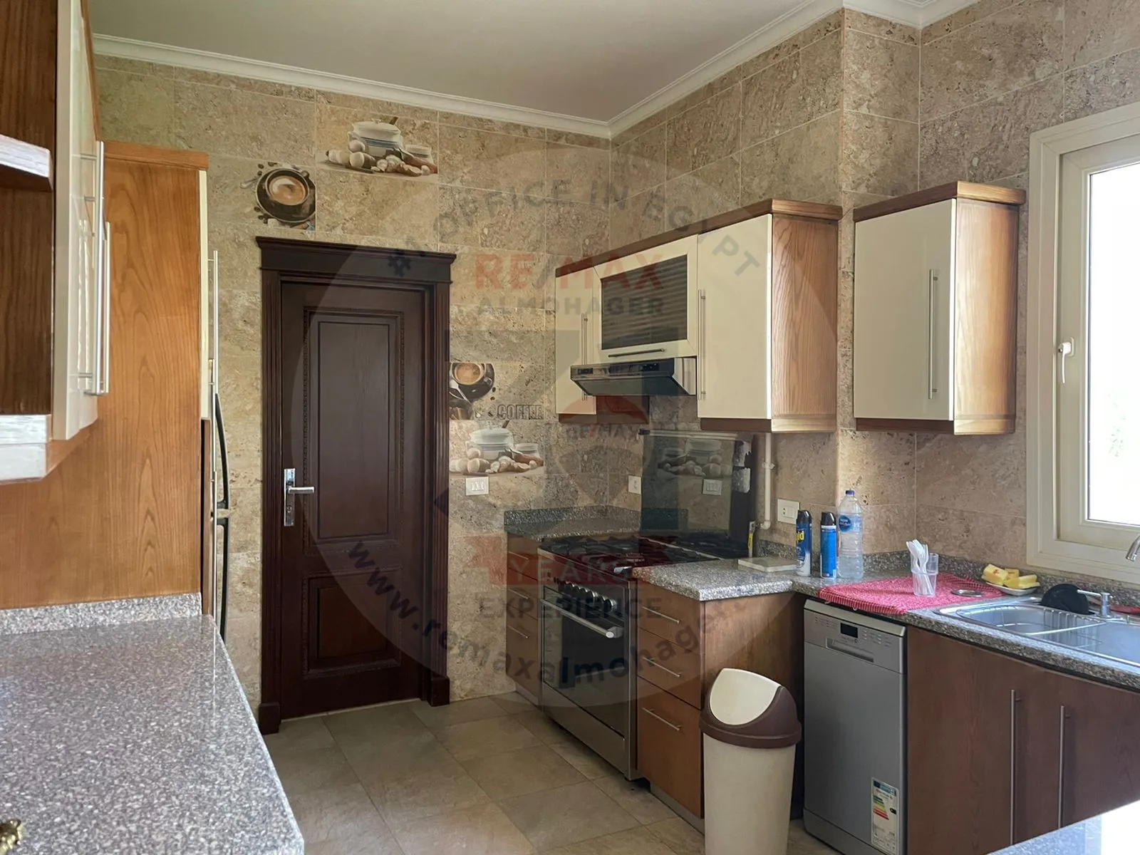 Apartment with garden for sale in Lake view  Compound
