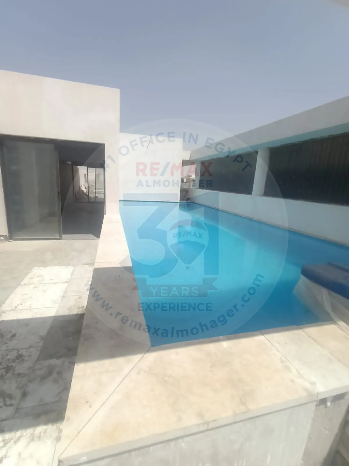 شقة للايجار فى ليك فيو ريزيدنس