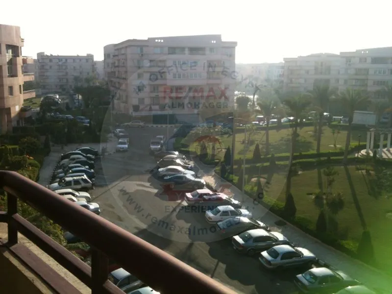 160 M Apartment for sale in Rehab 1