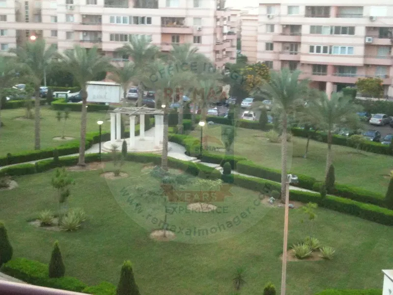 160 M Apartment for sale in Rehab 1