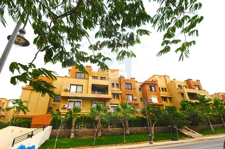 Flat for Sale in Casa Beverly Hills