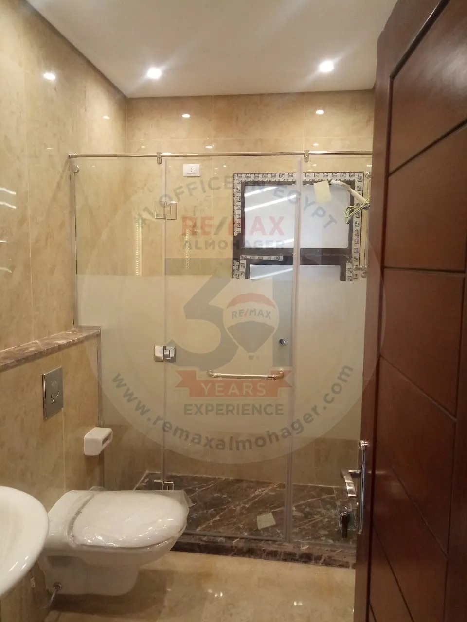 شقة للبيع او الايجار فى كورت يارد سوديك - اول سكن