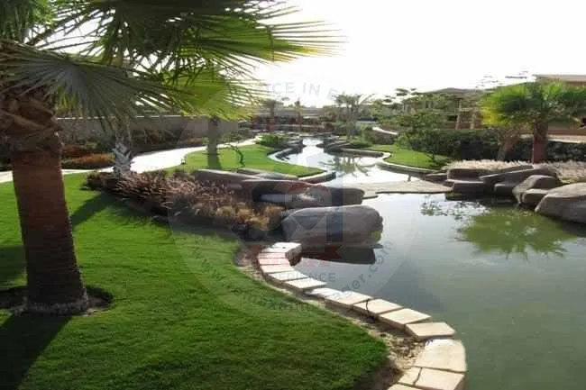 Luxury villa for rent in Swan Lake