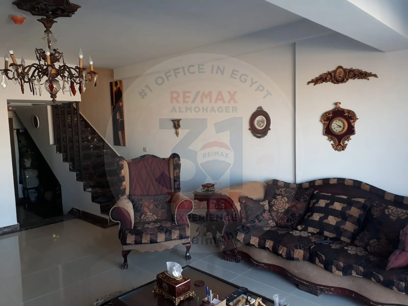 Apartment with luxury furniture for sale
