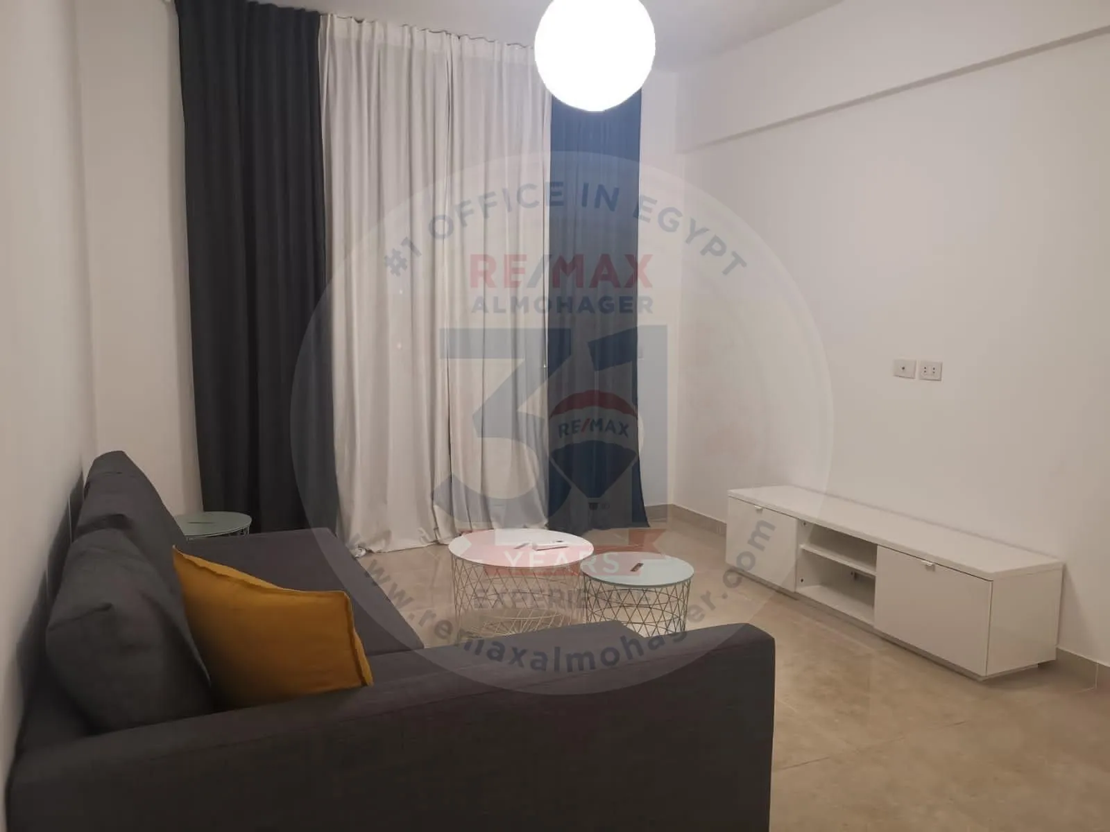 Apartment for rent in Golden Square