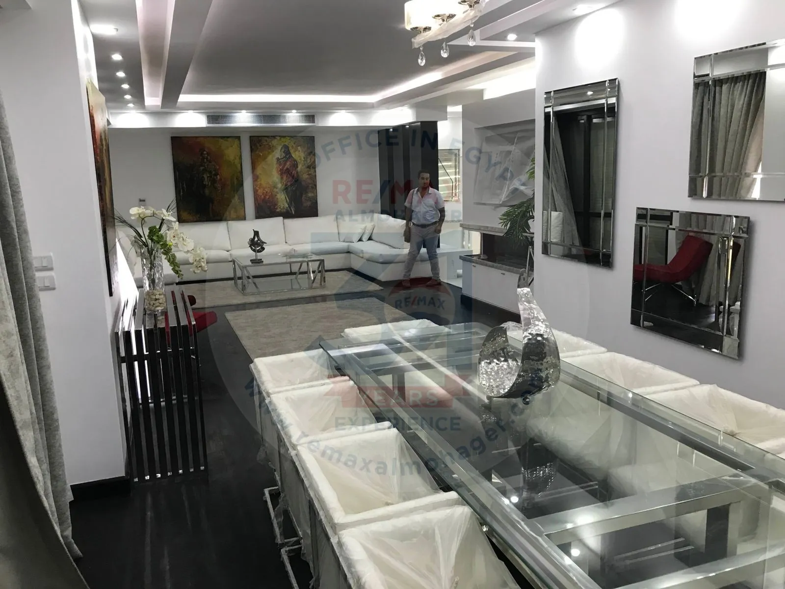 Duplex for rent with private garden