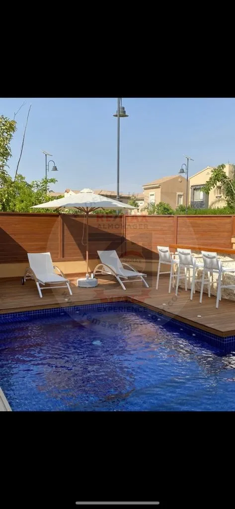 Furnished Mivida villas for rent