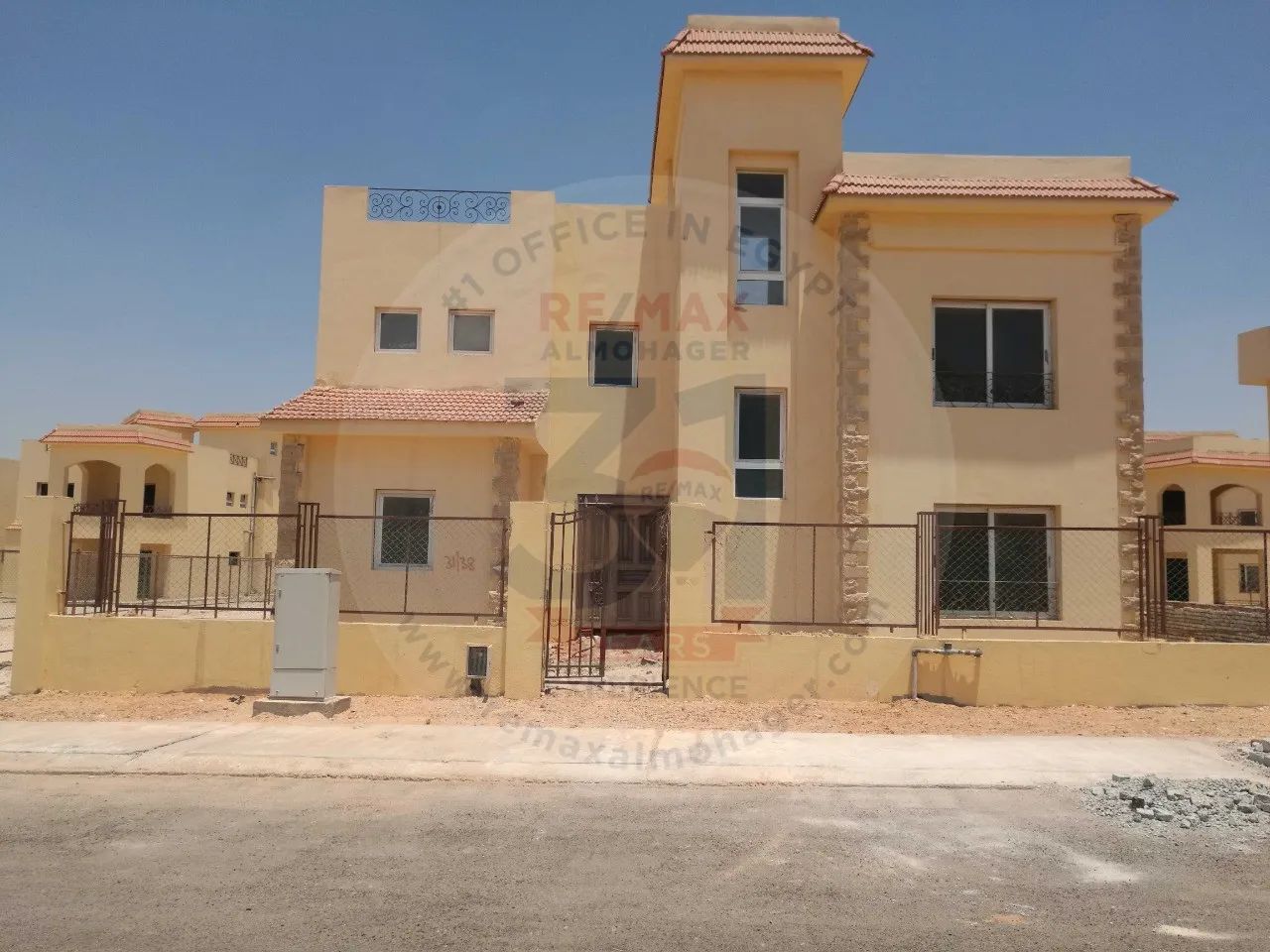 Semi Finished Villa For Sale In Golf Solimania Cristal Type