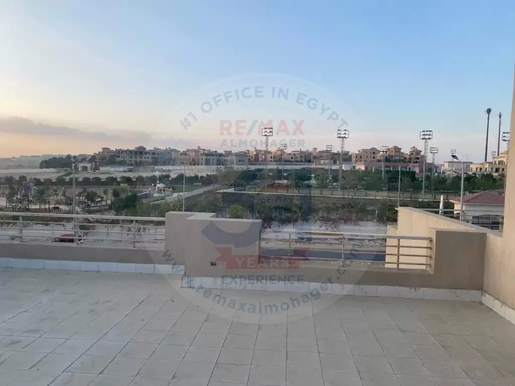 Villa for sale in Golf Extension Palm Hills, 854 m