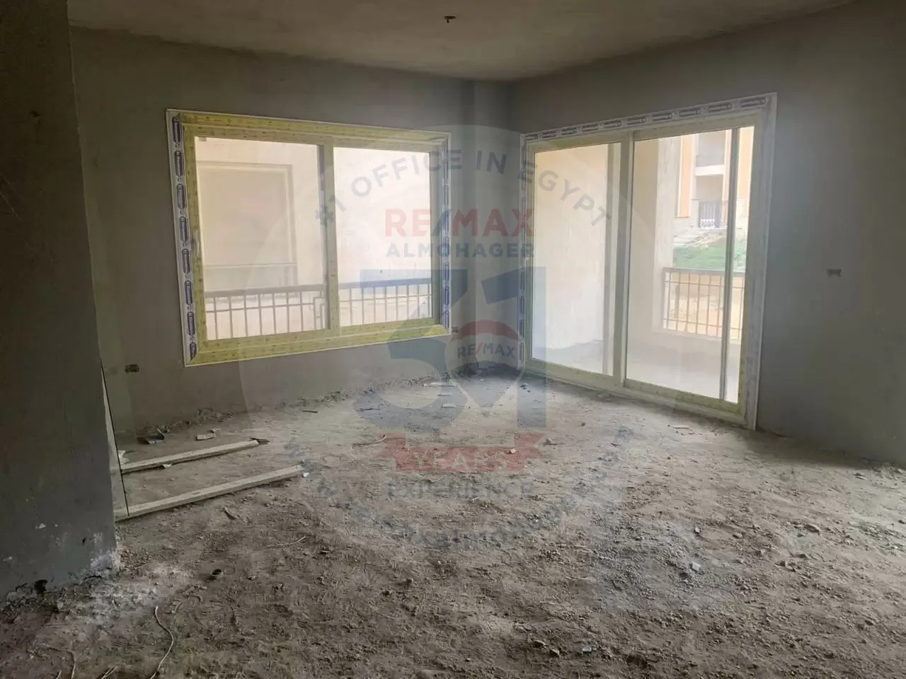 Ground apartment for sale in Stone residence