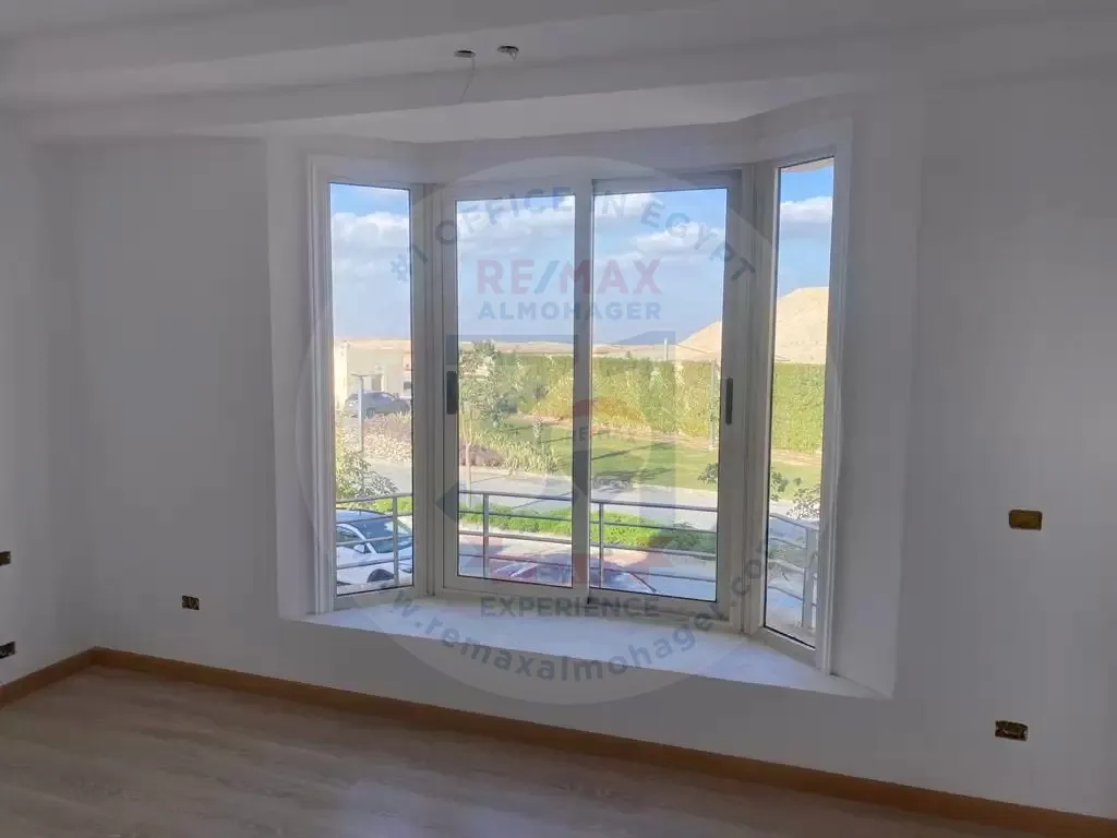 Villa for rent in Palm Hills Golf, 6th October, super deluxe air conditioning